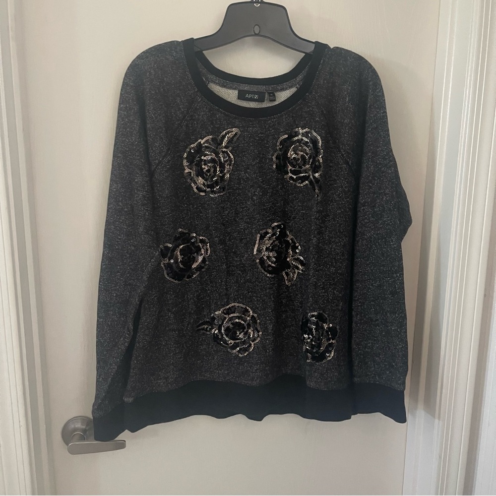 XL Apt 9 sweater